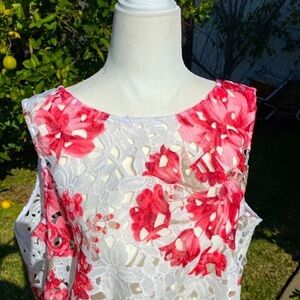 CHARTER CLUB WOMAN WHITE and RED SLEEVELESS FLORAL LACE TOP w/ camisole …